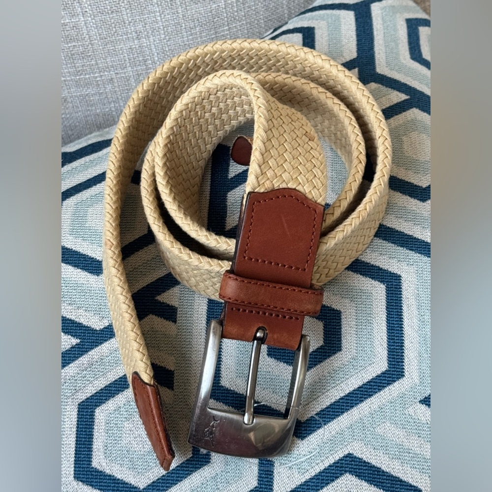 Tommy Bahama belt size size 36 like new - Picture 3 of 9